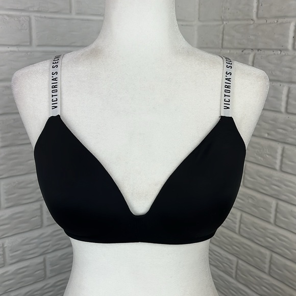 VICTORIA’S SECRET BUNDLE BRA 34C SATIN PAJAMA TOP VELVET RHINESTONE BAG - Picture 11 of 16